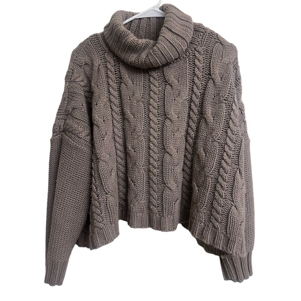 Love Tree Cropped Cable Knit Sweater size Large Brown Taupe